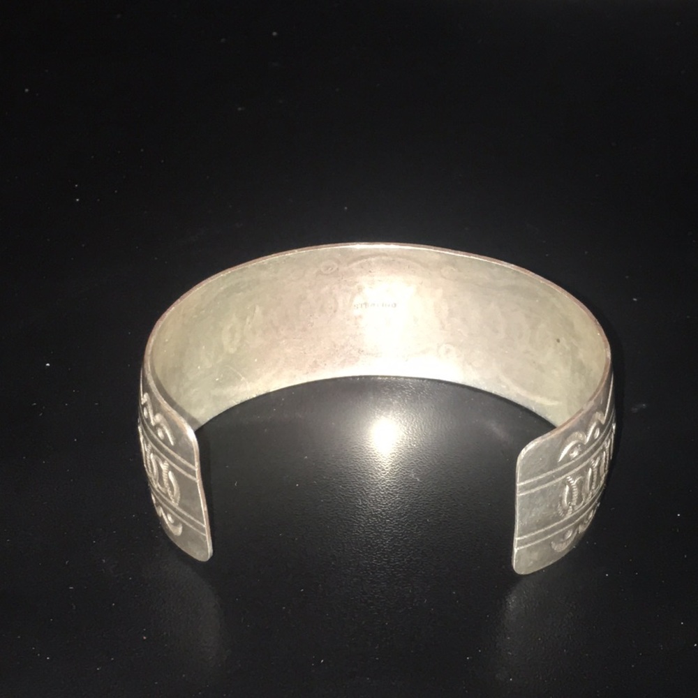 Jewelry - Picture 3 of 3